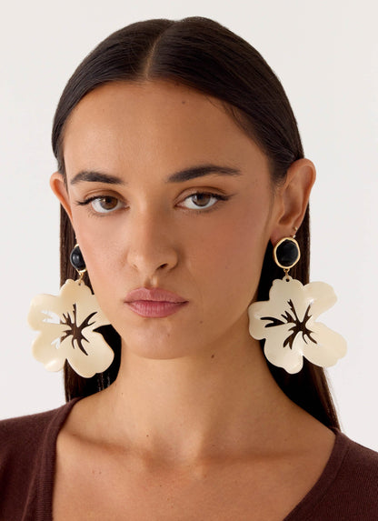 Chasing Heat Earrings - Ivory